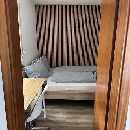 アパート Neues Bei Heidelberg ライメン